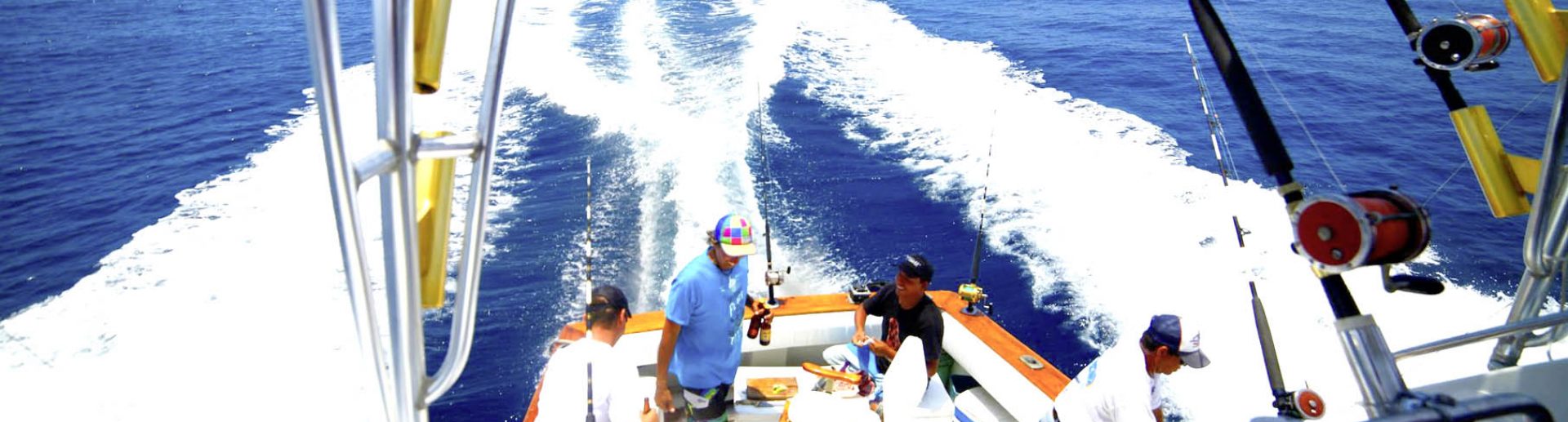 escualo-fishing-on-cruiser escualo-fishing-on-cruiser